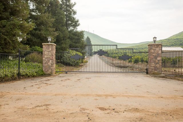 24211 Johns Drive, Porterville, CA 93257