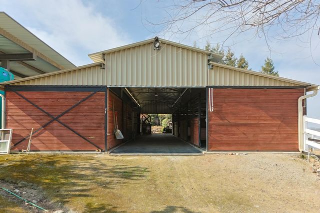 24211 Johns Drive, Porterville, CA 93257