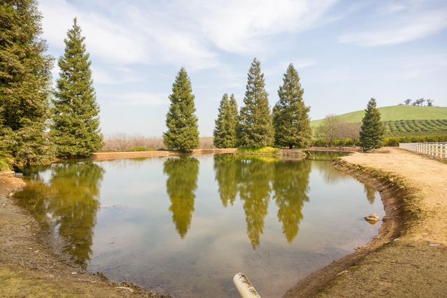 24211 Johns Drive, Porterville, CA 93257