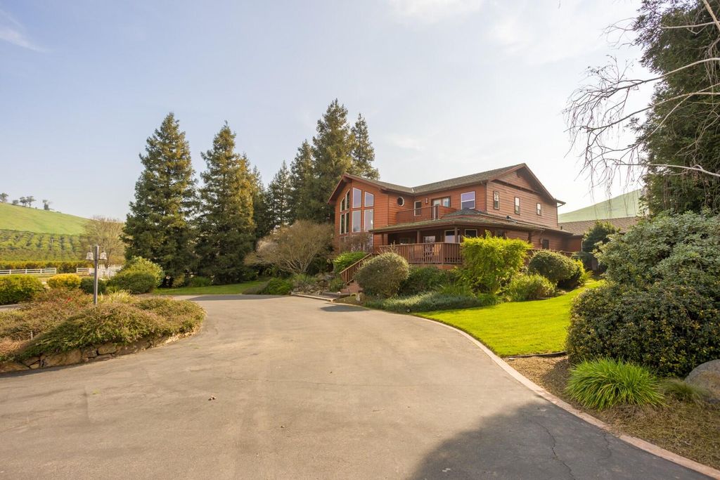 24211 Johns Drive, Porterville, CA 93257