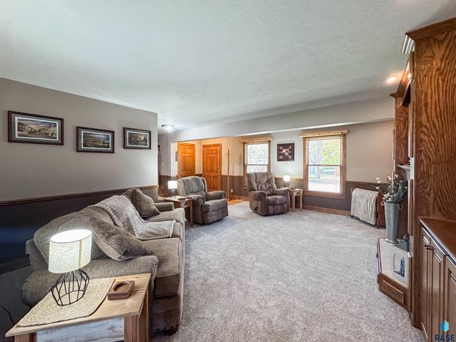 900 S Parkview Blvd Boulevard, Brandon, SD 57005