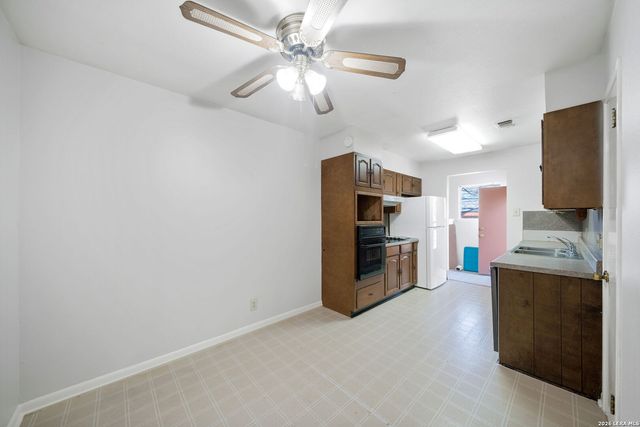 130 Algarita Rd, San Marcos, TX 78666