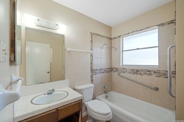 130 Algarita Rd, San Marcos, TX 78666