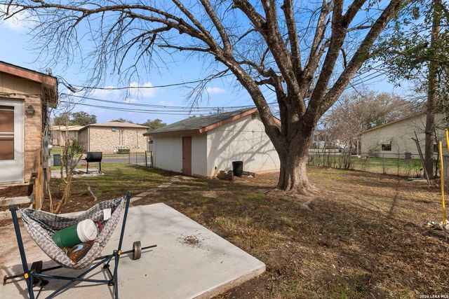 130 Algarita Rd, San Marcos, TX 78666