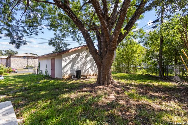 130 Algarita Rd, San Marcos, TX 78666