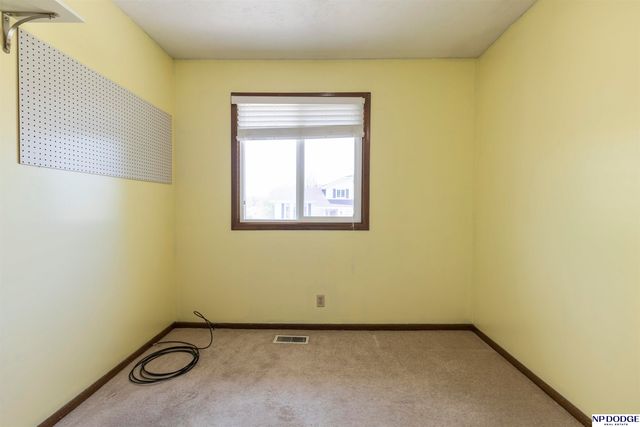 11018 Z Street, Omaha, NE 68137