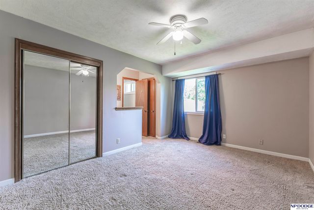 11018 Z Street, Omaha, NE 68137