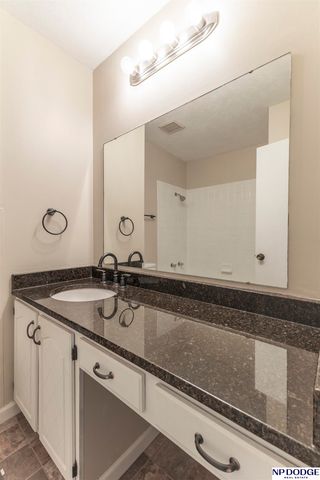 11018 Z Street, Omaha, NE 68137