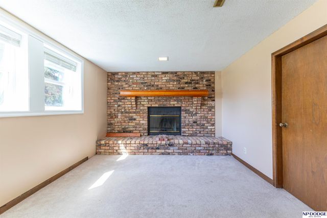 11018 Z Street, Omaha, NE 68137