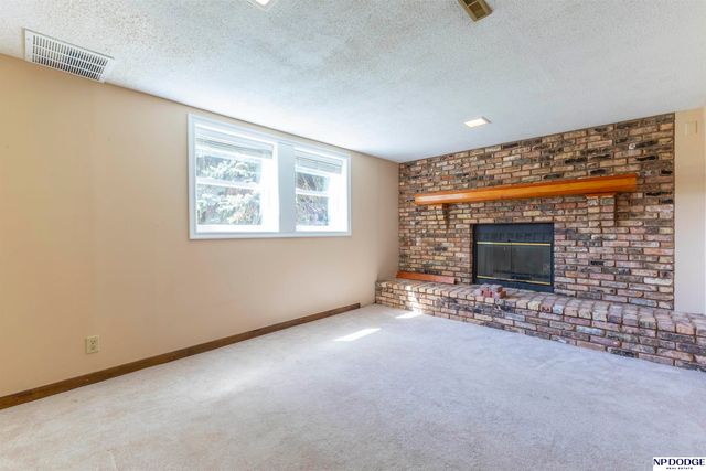 11018 Z Street, Omaha, NE 68137