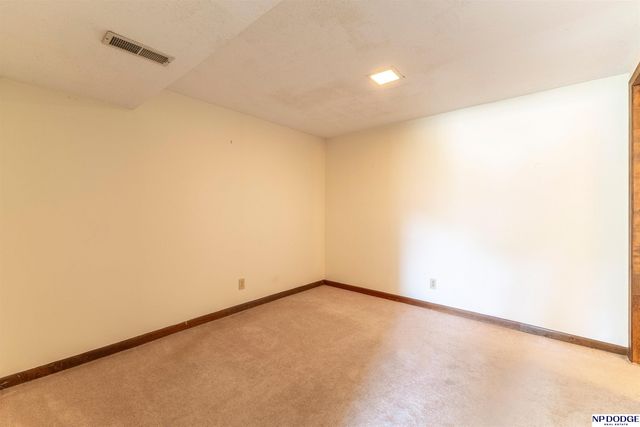 11018 Z Street, Omaha, NE 68137