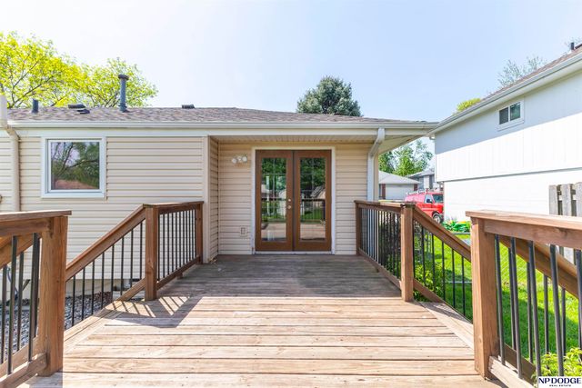 11018 Z Street, Omaha, NE 68137