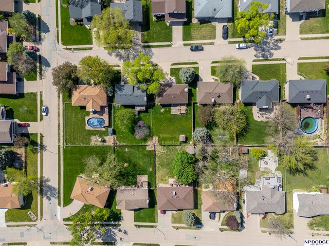 11018 Z Street, Omaha, NE 68137