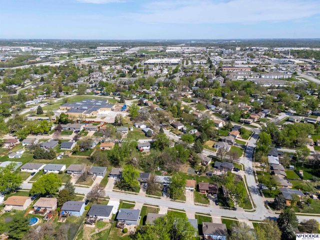 11018 Z Street, Omaha, NE 68137