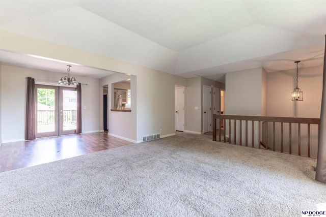 11018 Z Street, Omaha, NE 68137