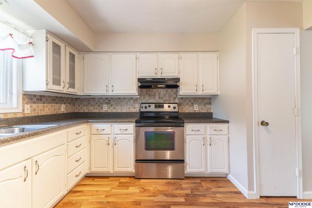 11018 Z Street, Omaha, NE 68137