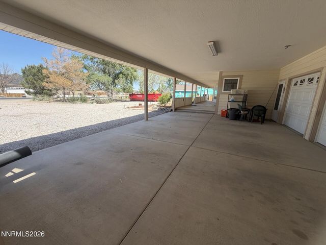 765 Hunter Park Way, Fallon, NV 89406