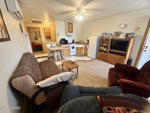 765 Hunter Park Way, Fallon, NV 89406