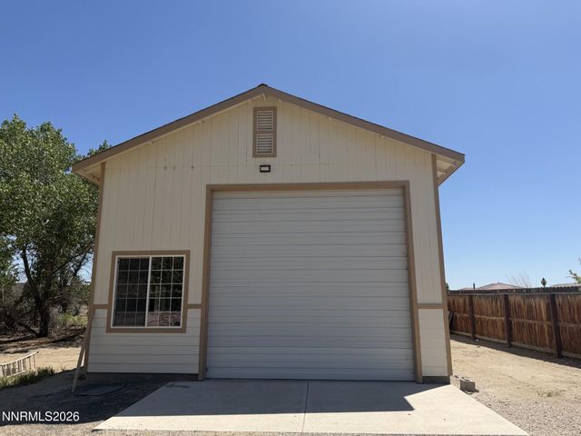 765 Hunter Park Way, Fallon, NV 89406
