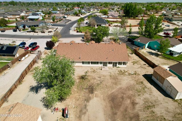 765 Hunter Park Way, Fallon, NV 89406