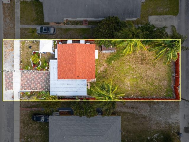 2210 Roosevelt St, Hollywood, FL 33020