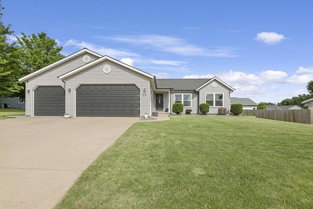 218 BIRCH STREET, Hortonville, WI 54944