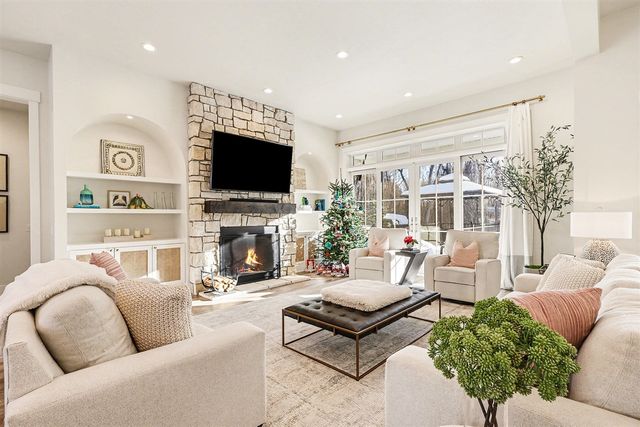 15080 Steve's Drive, Grand Haven, MI 49417