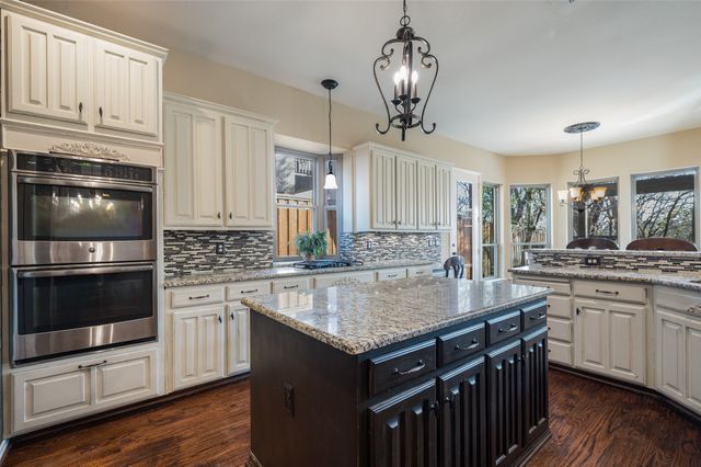 609 Somerset Drive, Flower Mound, TX 75028