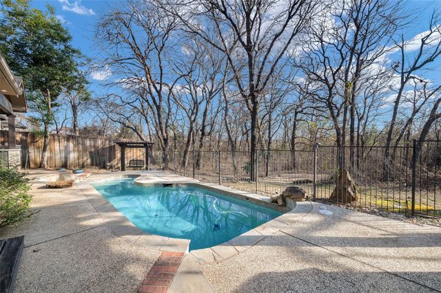 609 Somerset Drive, Flower Mound, TX 75028