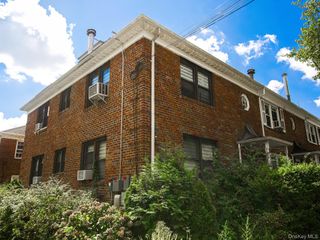 20920 42nd Avenue Apt. 1, Bayside, NY 11361