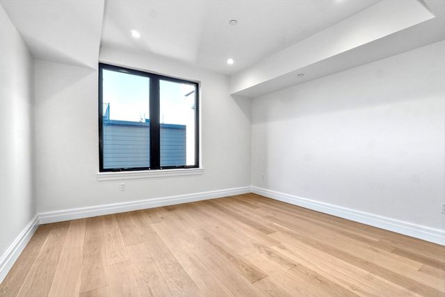 515 E Second St 408, Boston, MA 02127