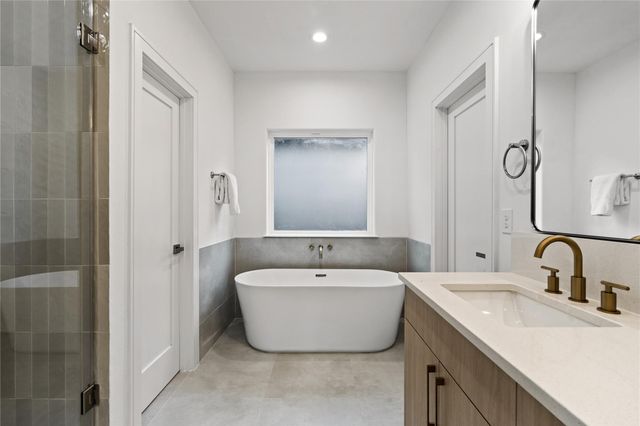 7530 La Salette Street, Houston, TX 77021