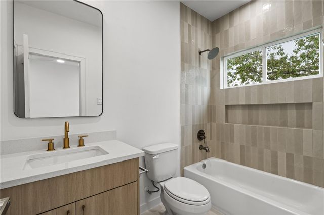 7530 La Salette Street, Houston, TX 77021