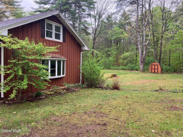 14 Canty Road, Greenfield, NY 12866