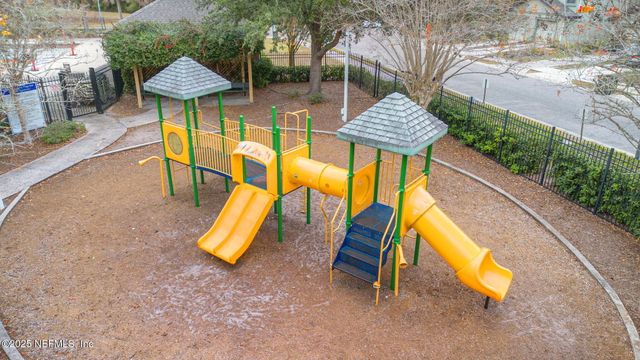 4701 PLAYSCHOOL Drive, Jacksonville, FL 32210