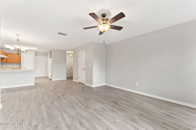 4701 PLAYSCHOOL Drive, Jacksonville, FL 32210