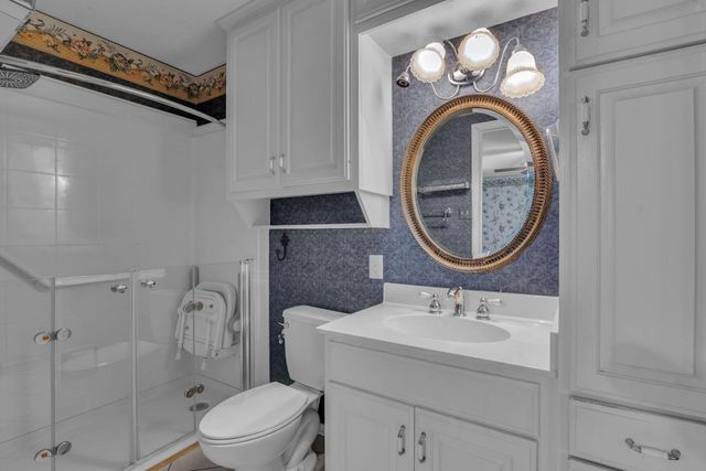 300 Rick Dr, Longview, TX 75605