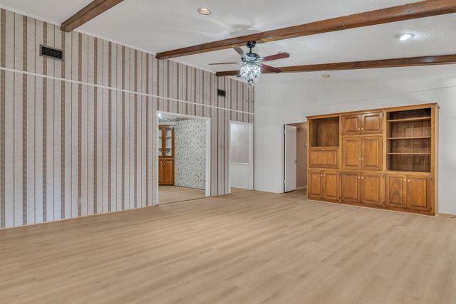 300 Rick Dr, Longview, TX 75605