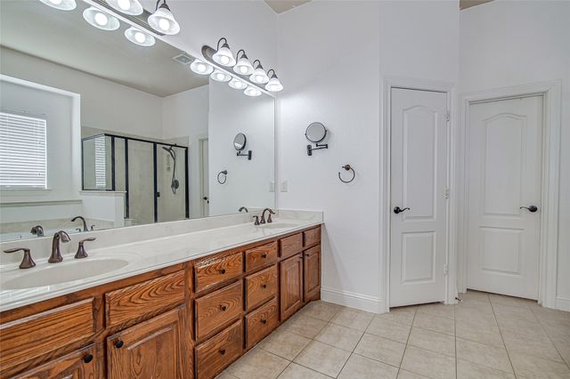 5024 Running Brook Drive, Joshua, TX 76058