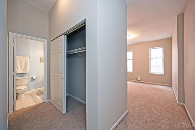 2100 Sinton Avenue, Cincinnati, OH 45206