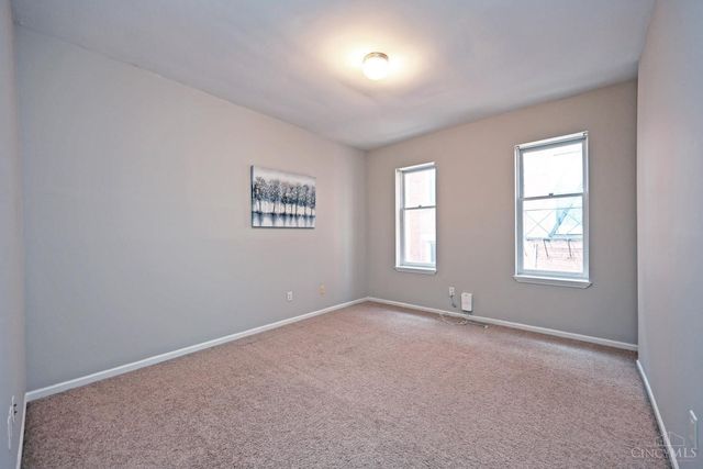 2100 Sinton Avenue, Cincinnati, OH 45206