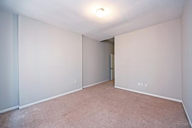 2100 Sinton Avenue, Cincinnati, OH 45206
