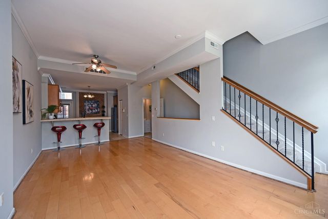 2100 Sinton Avenue, Cincinnati, OH 45206