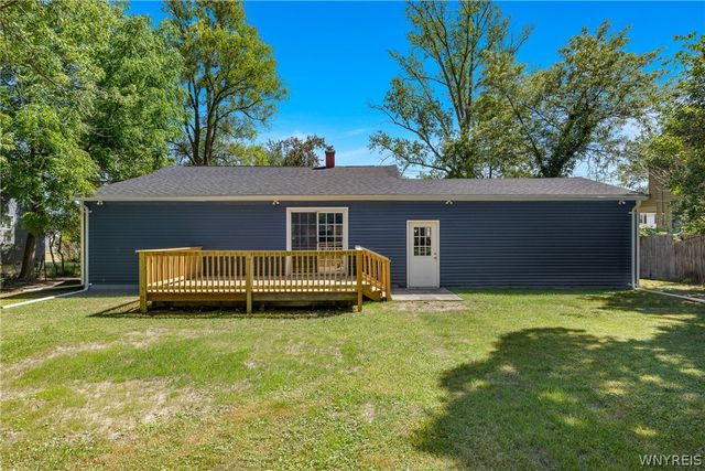 180 Summit Avenue, Orchard Park, NY 14127