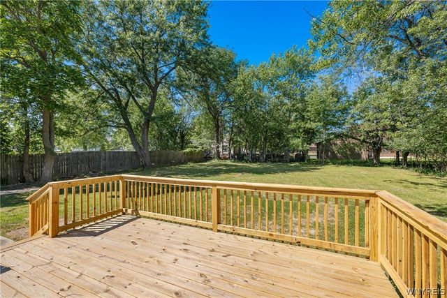 180 Summit Avenue, Orchard Park, NY 14127