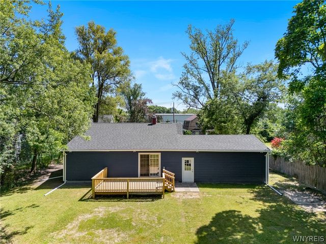 180 Summit Avenue, Orchard Park, NY 14127