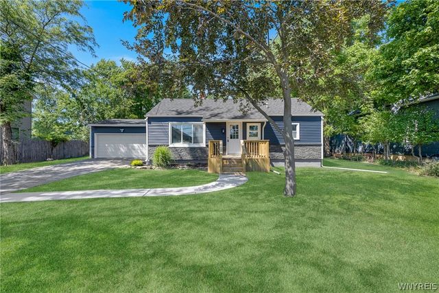 180 Summit Avenue, Orchard Park, NY 14127