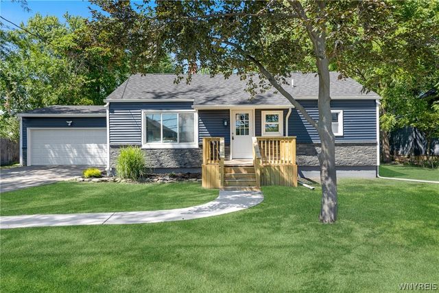 180 Summit Avenue, Orchard Park, NY 14127