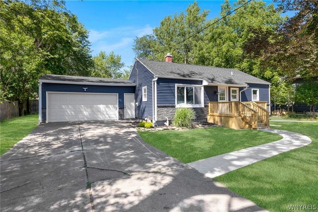 180 Summit Avenue, Orchard Park, NY 14127