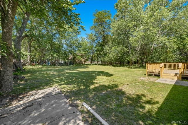 180 Summit Avenue, Orchard Park, NY 14127